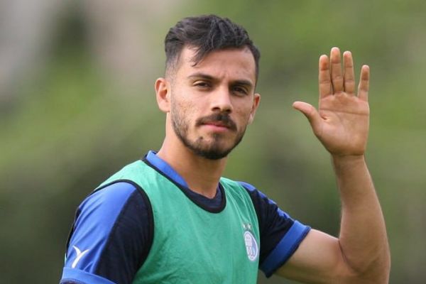  ملی پوش استقلال یکطرفه فسخ کرد