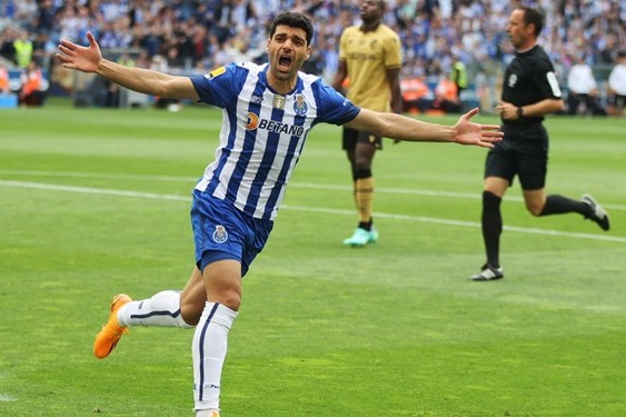  دومین جایزه بزرگ طارمی بعد از آقای گلی پرتغال