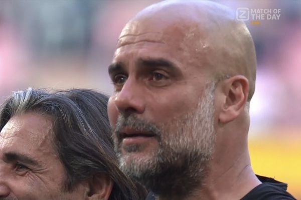  عکس؛ اشک‌های گواردیولا و بالا بردن جام قهرمانی جام حذفی انگلیس