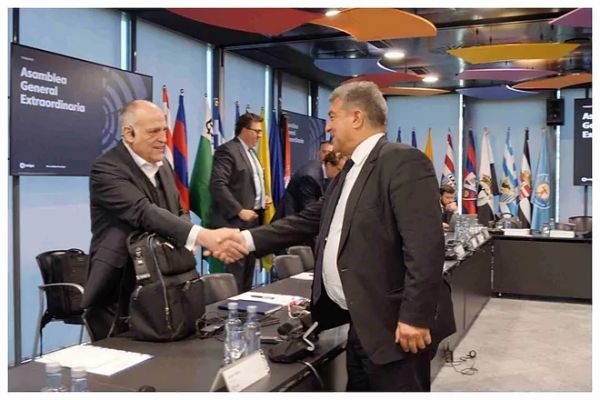 بارسلونا نفس راحت کشید؛ لالیگا راه را برای خرید مسی باز کرد