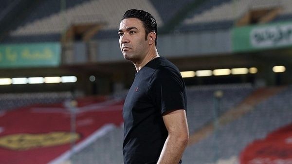 معمای نکونام و استقلال؛ از تکذیب کریمی تا نزدیک شدن به نیمکت آبیها