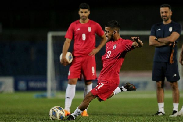 برگزاری آخرین تمرین تیم ملی پیش از بازی با قرقیزستان در حضور ایرانیها