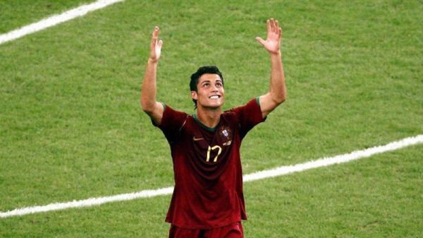  گل رونالدو به ایران، 17ساله شد