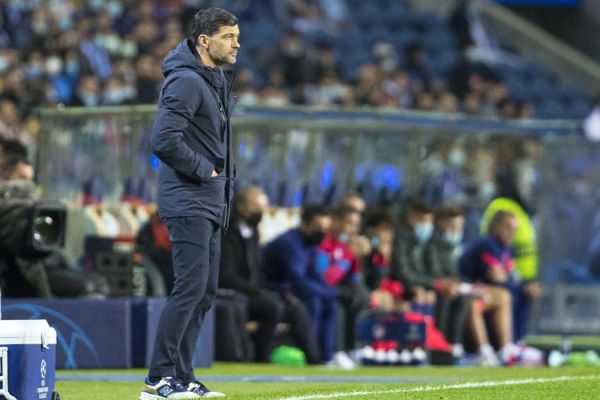 الهلال به دنبال سرمربی پورتو؛ هافبک اتلتیکو همتیمی رونالدو میشود