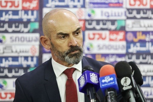  واکنش سرمربی تراکتور به پیشنهاد دپورتیوو  با آنها تماس گرفتم