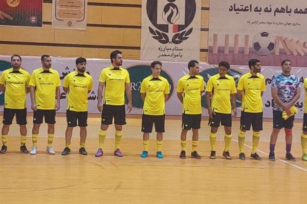  دیدار نمادین اهالی فوتبال و ورزشکاران با شعار نه به اعتیاد