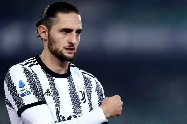 صحبتهای ستاره مدنظر منچستریونایتد پس از تمدید قرارداد با یوونتوس