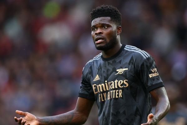 هافبک آرسنال با رونالدو همتیمی میشود