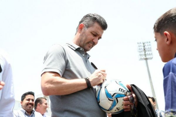  سرمربی یونانی علاقه‌مند به دو مهره هجومی منصوریان