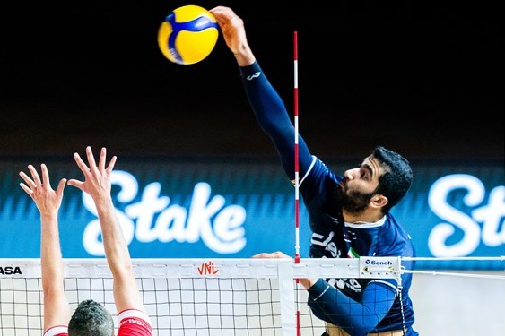 اسفندیار مقابل قهرمان المپیک بازی تماشاگرپسندی داشتیم