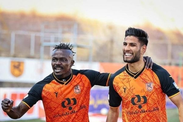 منشا پیش از رفتن به اهواز تست پزشکی میدهد