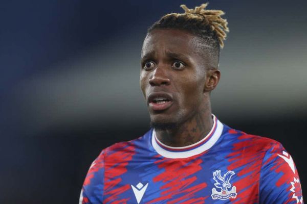 پیشنهاد هنگفت تیم سعودی استیون جرارد به زاها 600 هزار پوند در هفته