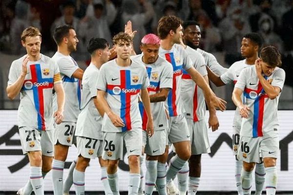  تلاش بارسلونا برای جدایی هشت بازیکن مازاد