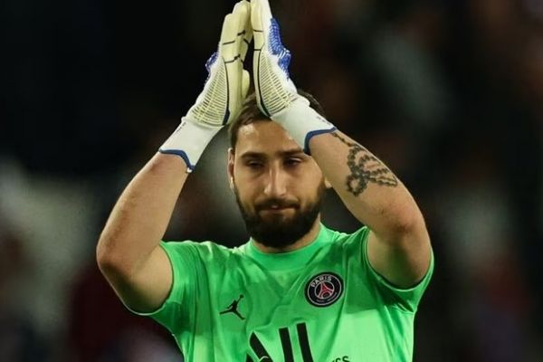  تصمیم عجیب انریکه  از دوناروما خوشش نمی‌آید و به دنبال دروازه‌بان است