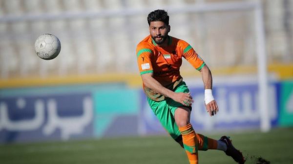 رسمی ایمان سلیمی به استقلال پیوست