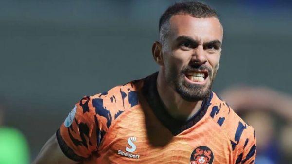 از مقایسه با ادینیو تا کری برای استقلال کیف تیتیها با خرید مهاجم کوک شد