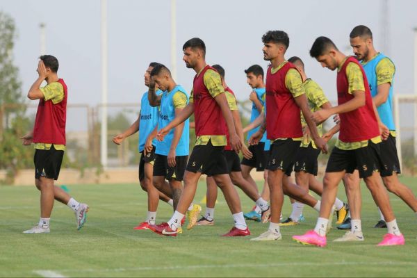 گزارش تصویری تمرین عصر امروز چهارشنبه تیم فوتبال آلومینیوم در زمین چمن پژوهشگاه نفت تهران