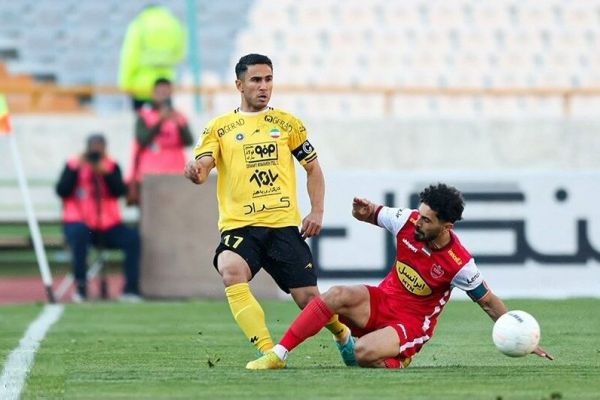 کاپیتان سپاهان در راه نفت آبادان