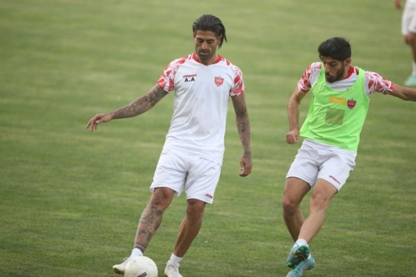  مدافع سابق پرسپولیس به لیگ یک رفت
