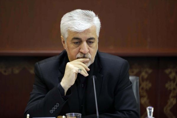 سجادی قادر به ادامه فعالیت در وزارتخانه نیست