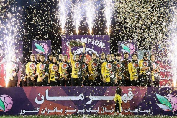 چالش سخت سازمان ليگ براى برگزارى ليگ برتر فوتبال زنان 10 ماه اختلاف زمانی بین دو لیگ