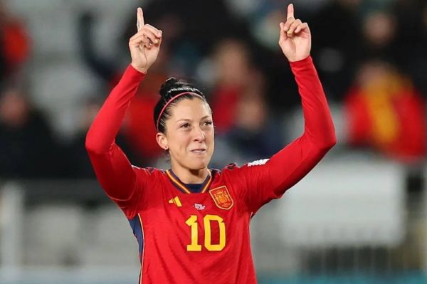 اسپانيا با يك تير دو نشان زد زامبيا دوباره پنج تايى شد