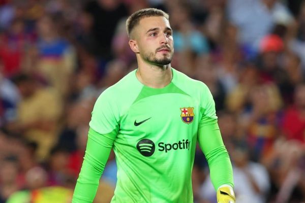 دروازهبان سابق بارسلونا به پیاسجی پیوست