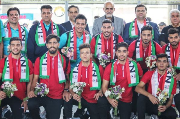 تیم فوتسال امید وارد تهران شد