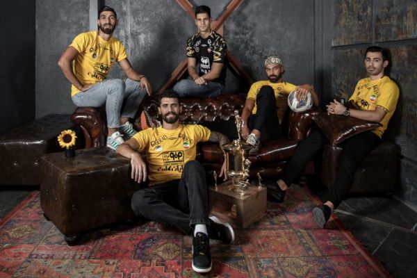  گزارش تصویری  رونمایی رسمی پیراهن تیم فوتبال سپاهان