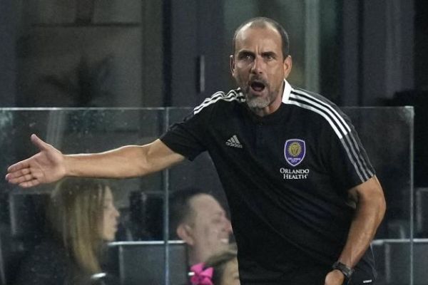  خشم سرمربی اورلاندو  مسی باید اخراج می‌شد، این یک سیرک بود