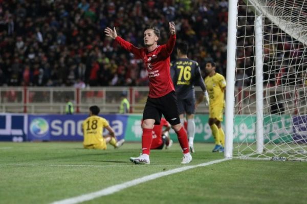  جدایی گوستاوو از تراکتور تکذیب شد