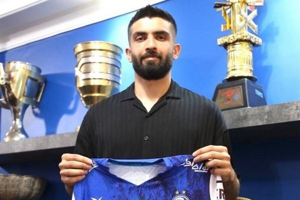 سوژه روز چشمک استقلال به جوانگرایی