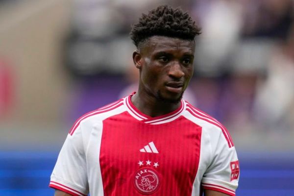 توافق آژاکس و برایتون برای هدف نقل و انتقالاتی آرسنال و چلسی