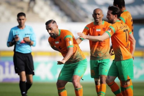 مهرداد رضایی در رفسنجان ماندنی نیست جدایی پررنگ تر از آشتی با ساکت الهامی