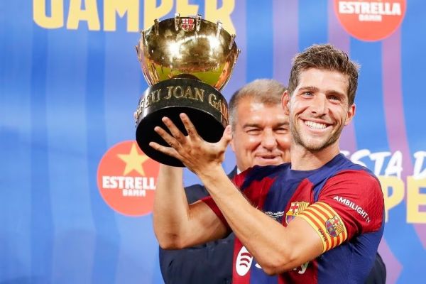  گزارش تصویری  قهرمانی بارسلونا در جام خوان گمپر