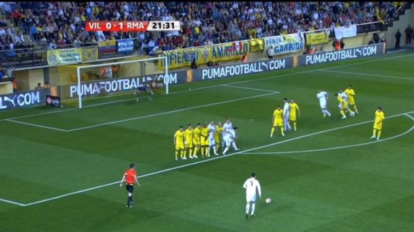  وقتی رونالدو در یک بازی دو بار از روی ضربه ایستگاهی گلزنی کرد