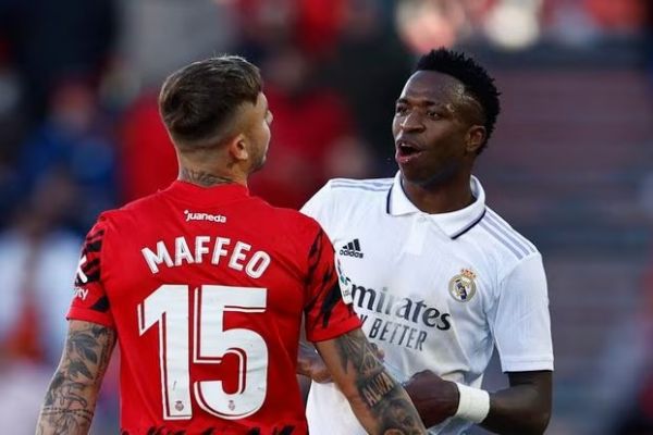  دشمن وینیسیوس، گزینه جدید بارسلونا در پست دفاع راست