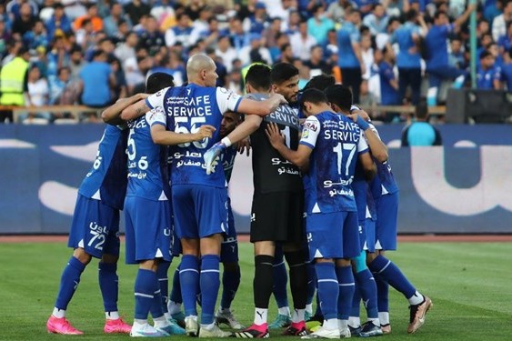 اعتراض استقلالیها به نحوه حضور در ورزشگاه تختی آبادان