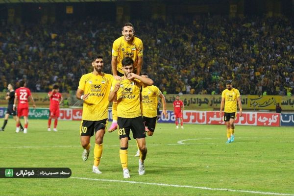 گزارش تصویری اختصاصی مصاف تیمهای سپاهان و تراکتور