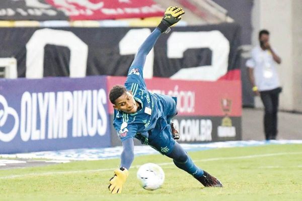 توافق پرسپولیس با دروازهبان برزیلی