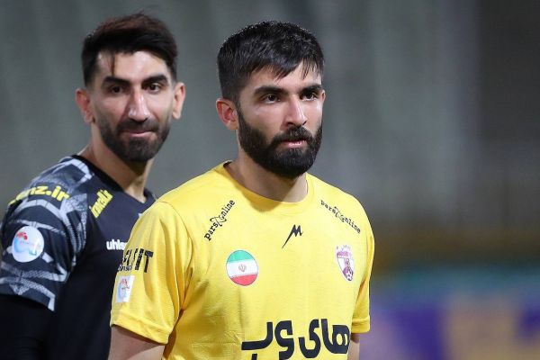 بیرانوند خطاب به دروازهبان استقلال ای کاش به پرسپولیس میآمدی