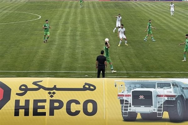 برگزاری دیدار آلومینیوم - استقلال خوزستان با حضور بانوان