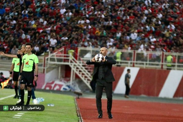خمز باید از اشتباهاتمان درس بگیریم دو باخت به تیم های بزرگ دادیم که عجیب نیست