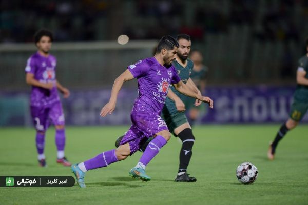 شمس آذر یک - هوادار دو شمس آذر منفی باقی ماند هوادار در قزوین، دو گل کاشت