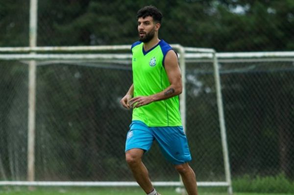  خانزاده در آستانه فسخ با ملوان