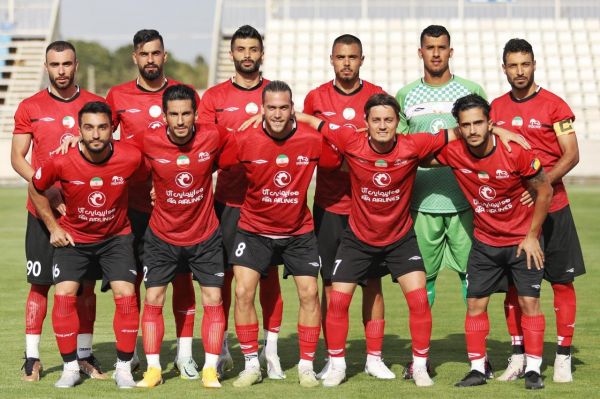 اشتباه رسانه اماراتی در معرفی مربی تراکتور عکس