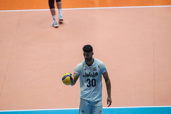  نصری  تماشاگران جانانه از تیم ملی حمایت کردند