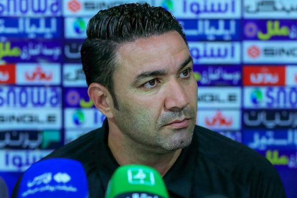 برگزاری نشست خبری نکونام در کمپ حجازی