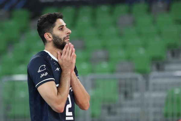 عبادیپور لیست تیم در اختیار سرمربی است و هر تصمیمی بگیرد ما تابع هستیم عکس