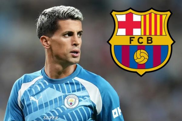 چرا انتقال ستاره منچسترسیتی به بارسلونا به تعویق افتاده